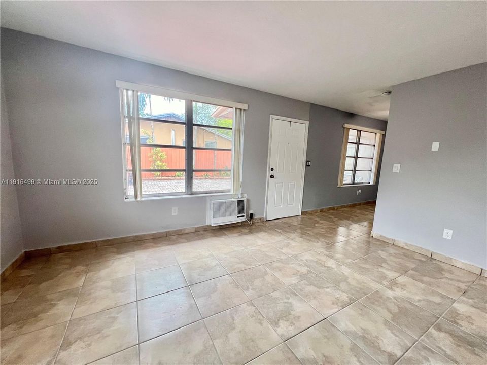 For Rent: $1,500 (1 beds, 1 baths, 0 Square Feet)