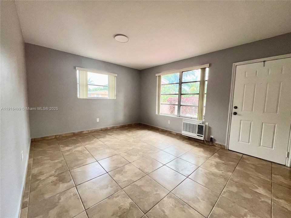 For Rent: $1,500 (1 beds, 1 baths, 0 Square Feet)