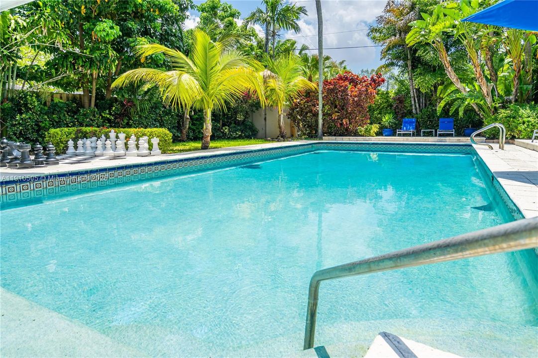 For Sale: $2,599,000 (5 beds, 4 baths, 3422 Square Feet)