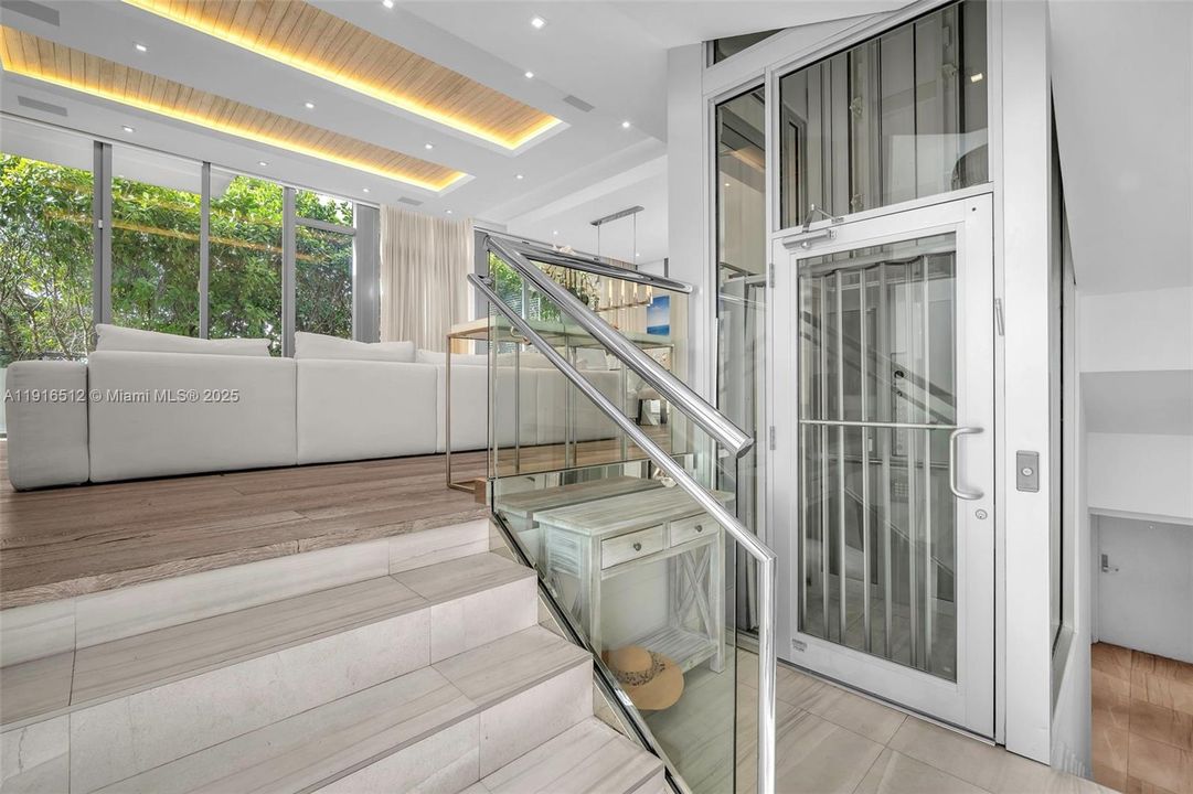 В аренду: $24,500 (4 спален, 5 ванн, 3606 Квадратных фут)