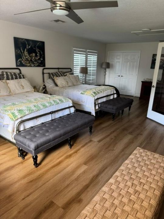 В аренду: $10,000 (5 спален, 3 ванн, 3842 Квадратных фут)