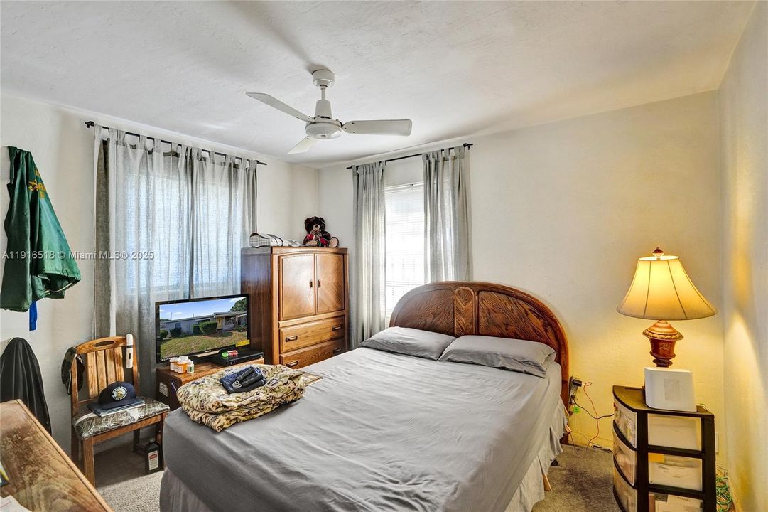 En Venta: $315,000 (3 camas, 1 baños, 888 Pies cuadrados)