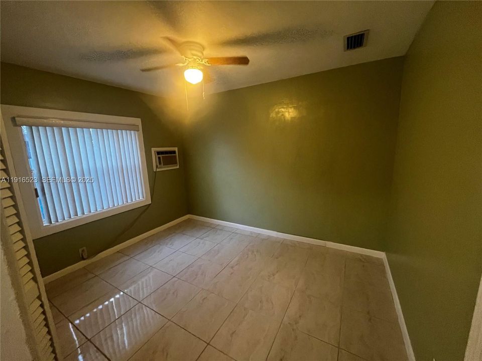 En Renta: $2,900 (2 camas, 1 baños, 1718 Pies cuadrados)