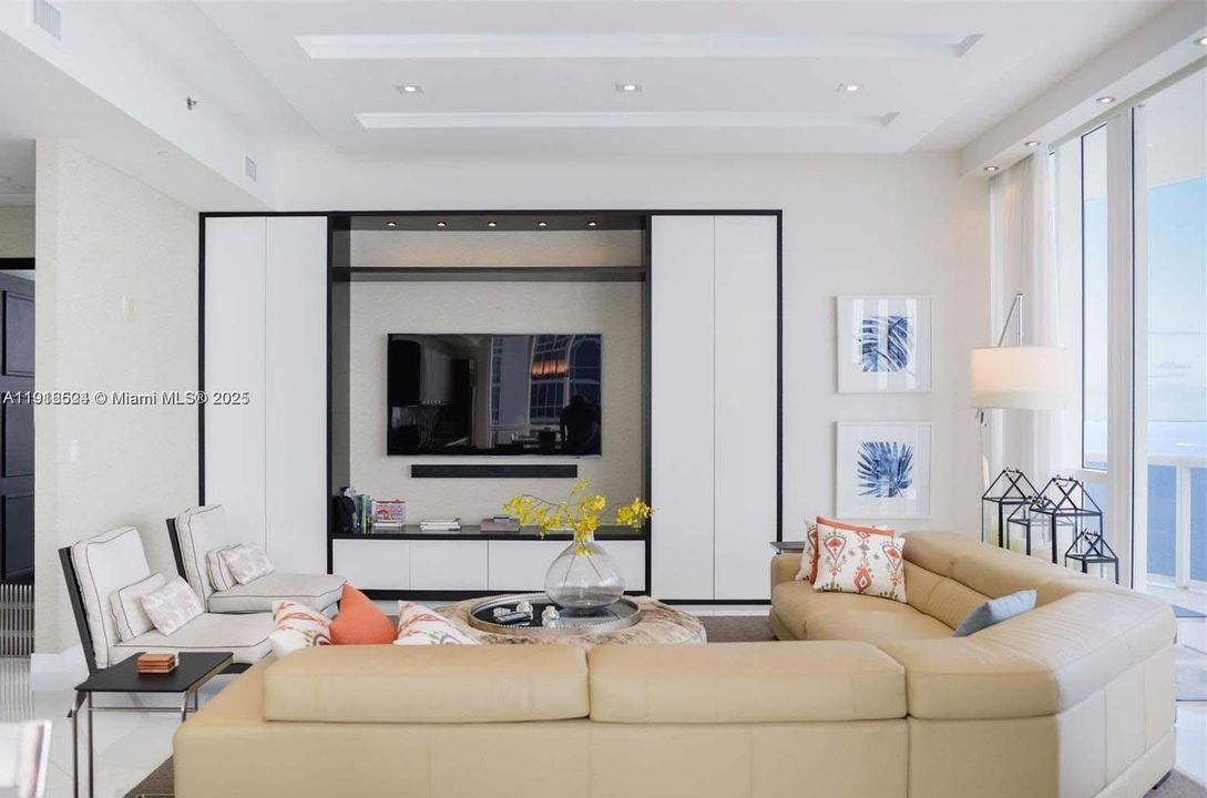 待售: $2,999,000 (3 贝兹, 3 浴室, 2768 平方英尺)