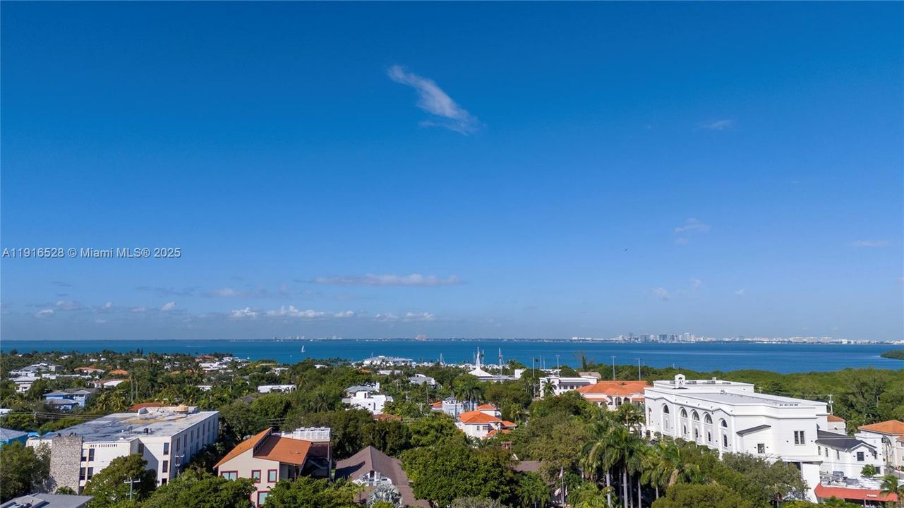 For Rent: $5,000 (2 beds, 2 baths, 1105 Square Feet)