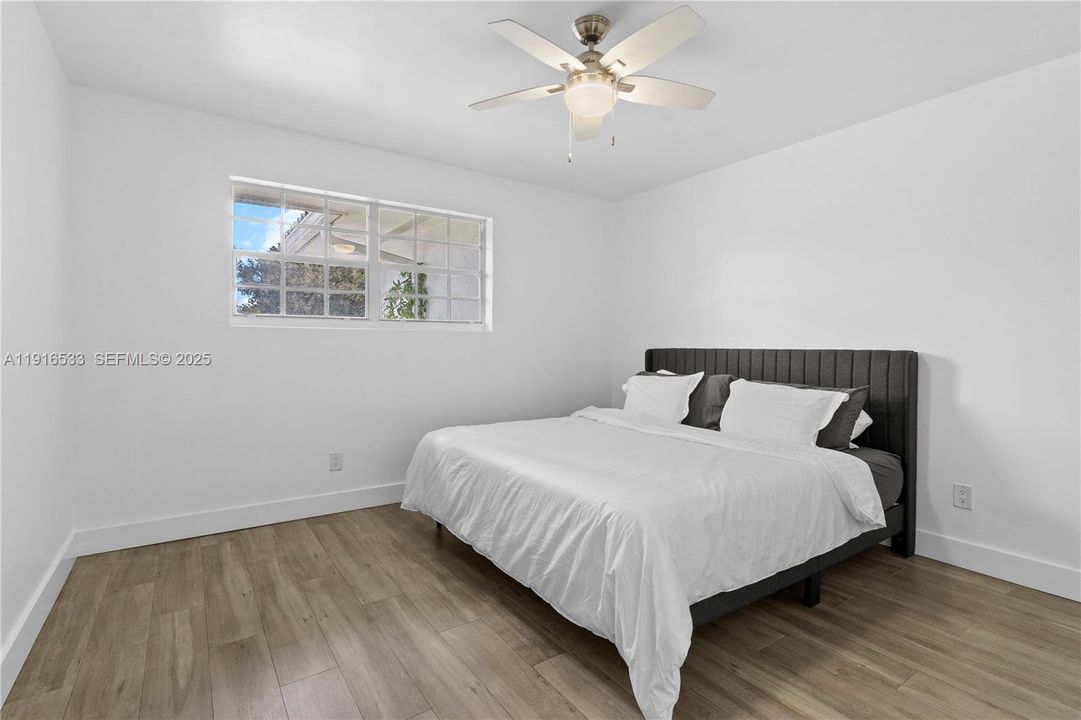 For Sale: $1,595,000 (5 beds, 3 baths, 2774 Square Feet)