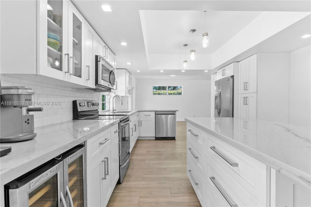 For Sale: $1,595,000 (5 beds, 3 baths, 2774 Square Feet)