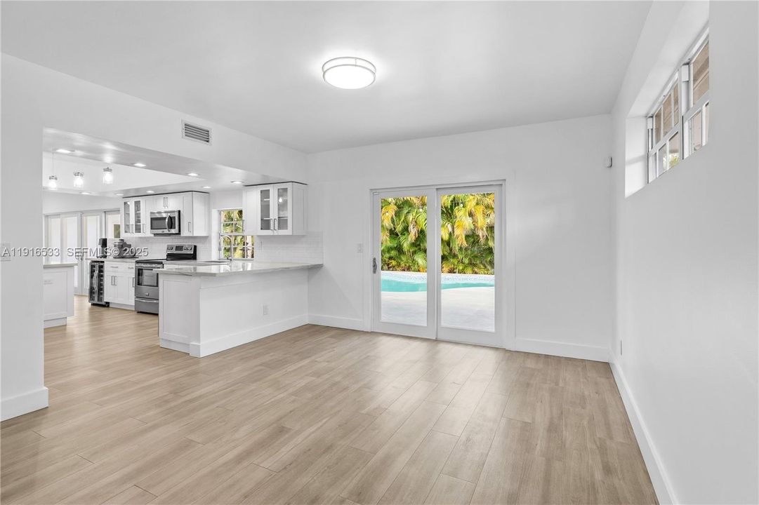 For Sale: $1,595,000 (5 beds, 3 baths, 2774 Square Feet)