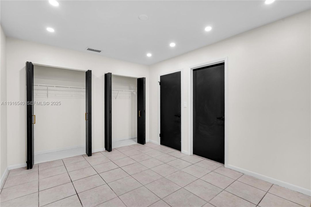 En Renta: $3,475 (4 camas, 2 baños, 1224 Pies cuadrados)