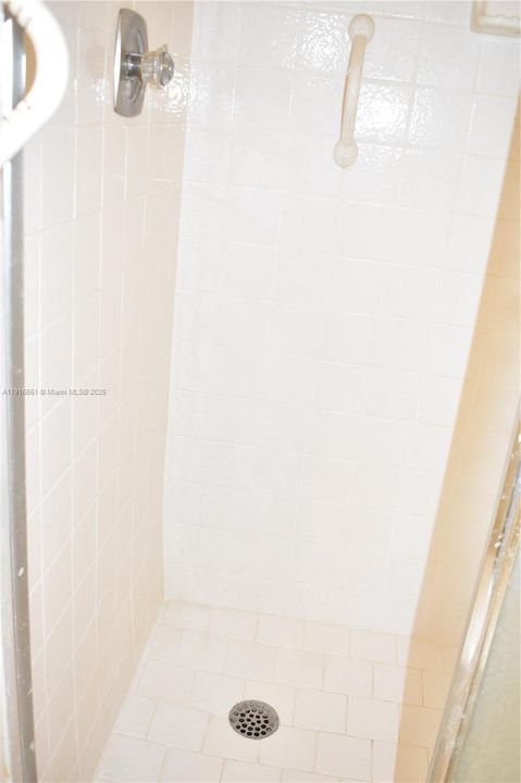 Active With Contract: $64,900 (2 beds, 2 baths, 850 Square Feet)