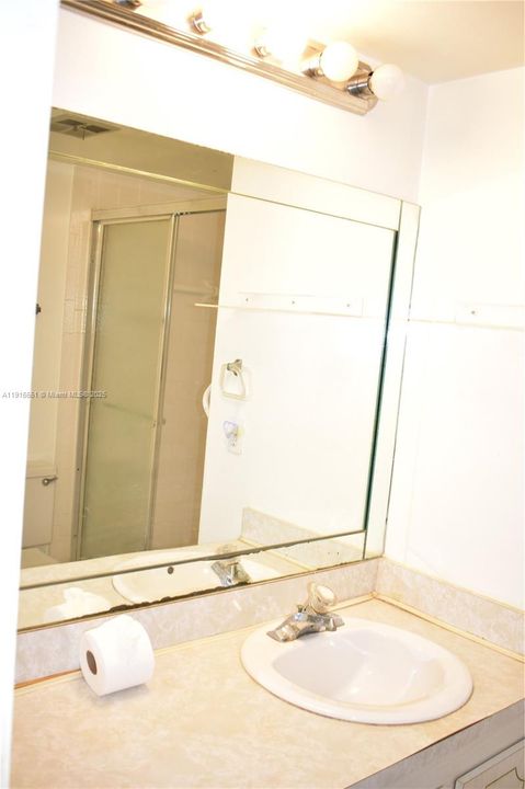 Active With Contract: $64,900 (2 beds, 2 baths, 850 Square Feet)