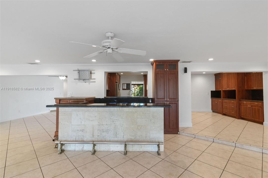 For Sale: $995,000 (4 beds, 2 baths, 2406 Square Feet)