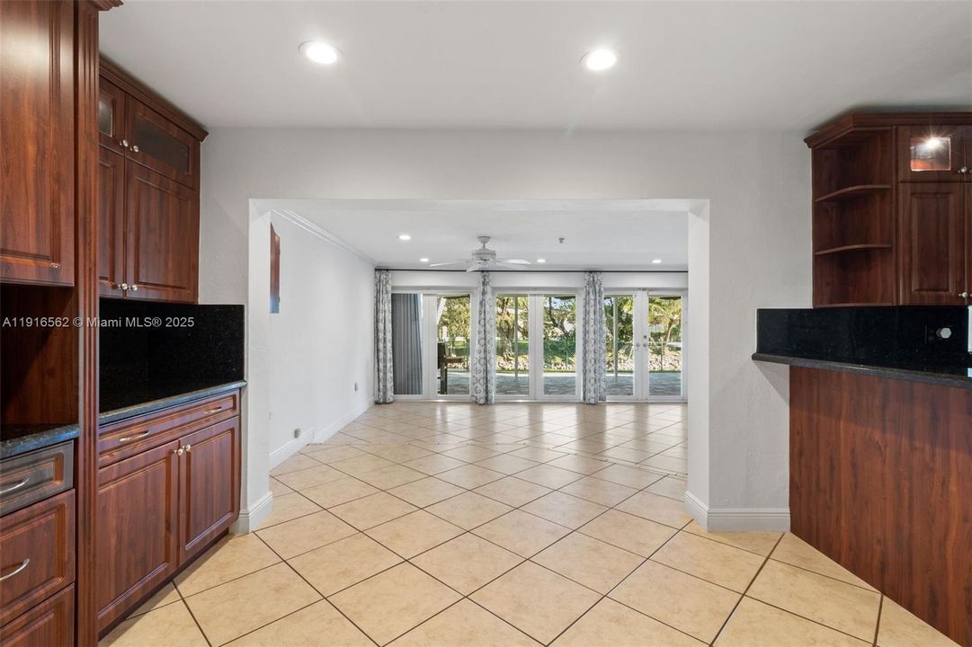 For Sale: $995,000 (4 beds, 2 baths, 2406 Square Feet)