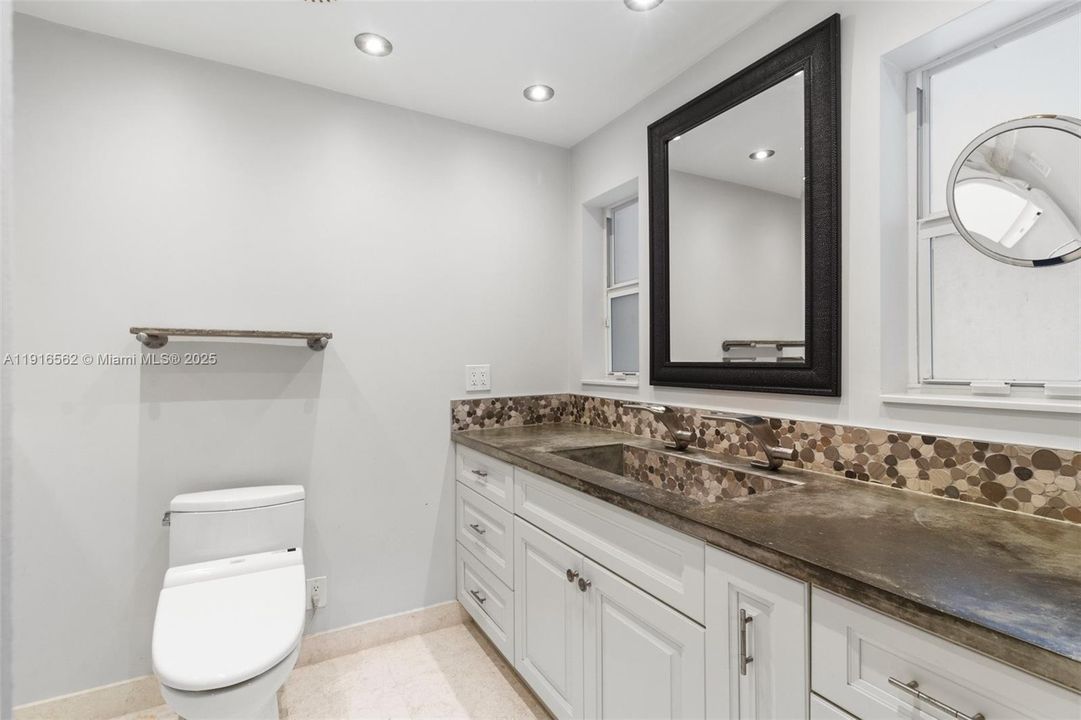 For Sale: $995,000 (4 beds, 2 baths, 2406 Square Feet)