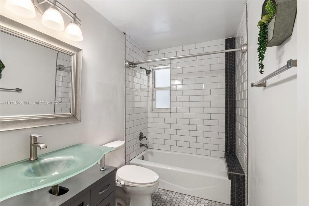 For Sale: $995,000 (4 beds, 2 baths, 2406 Square Feet)