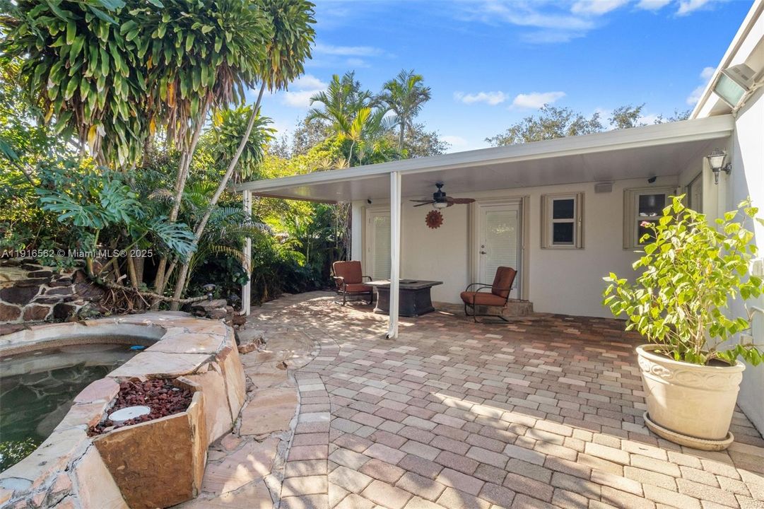 For Sale: $995,000 (4 beds, 2 baths, 2406 Square Feet)