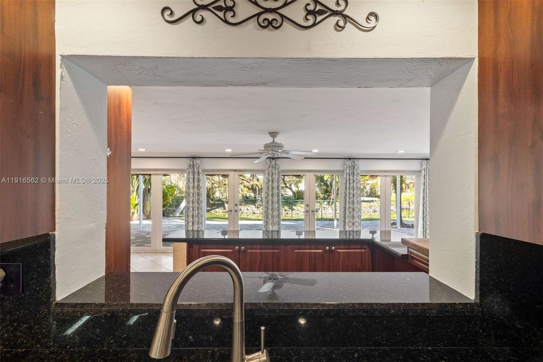 For Sale: $995,000 (4 beds, 2 baths, 2406 Square Feet)