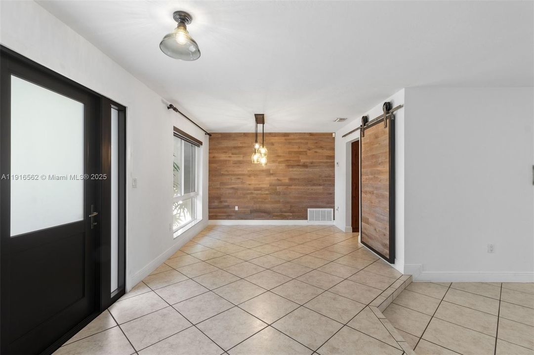 For Sale: $995,000 (4 beds, 2 baths, 2406 Square Feet)