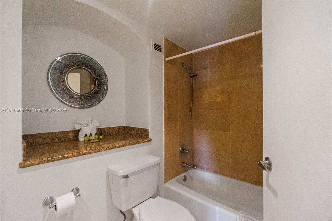 For Rent: $8,300 (2 beds, 2 baths, 1190 Square Feet)