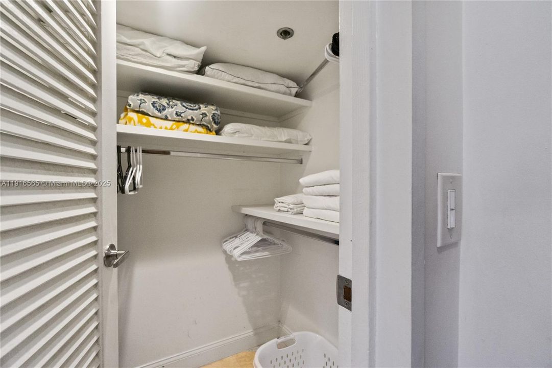 For Rent: $8,300 (2 beds, 2 baths, 1190 Square Feet)