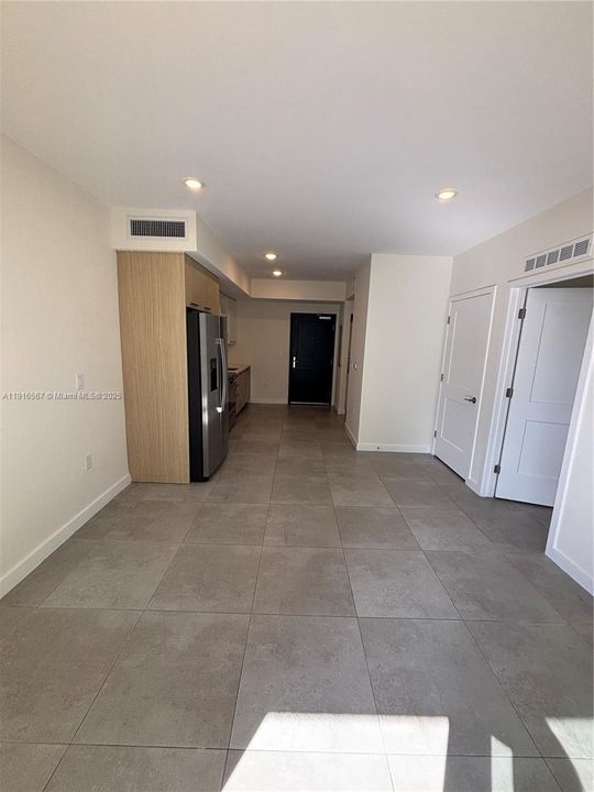 合同活跃: $2,809 (1 贝兹, 1 浴室, 0 平方英尺)