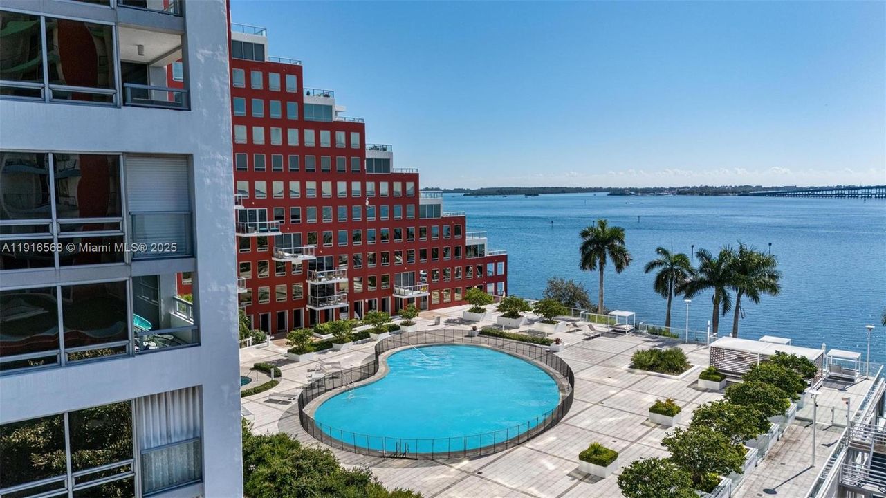 For Sale: $649,500 (1 beds, 2 baths, 1117 Square Feet)