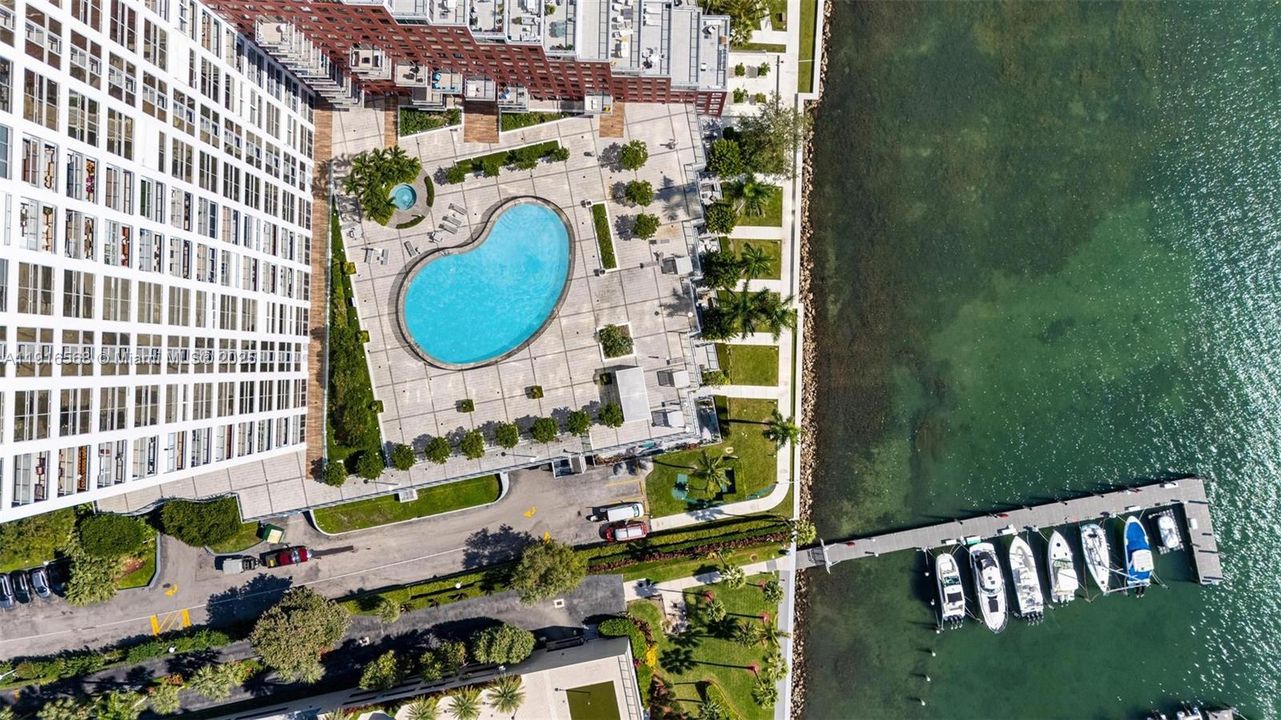 For Sale: $649,500 (1 beds, 2 baths, 1117 Square Feet)