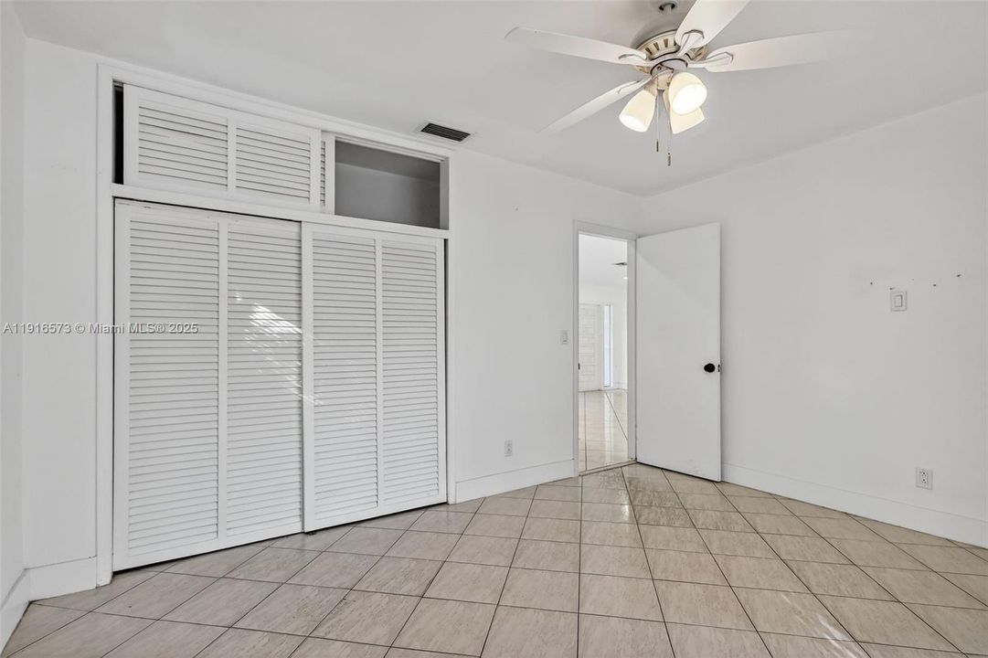 Active With Contract: $546,000 (3 beds, 2 baths, 1585 Square Feet)