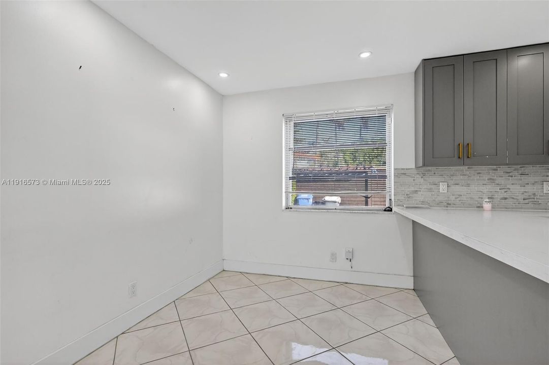 Active With Contract: $546,000 (3 beds, 2 baths, 1585 Square Feet)