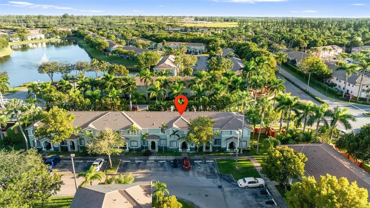 En Venta: $339,990 (4 camas, 3 baños, 1423 Pies cuadrados)