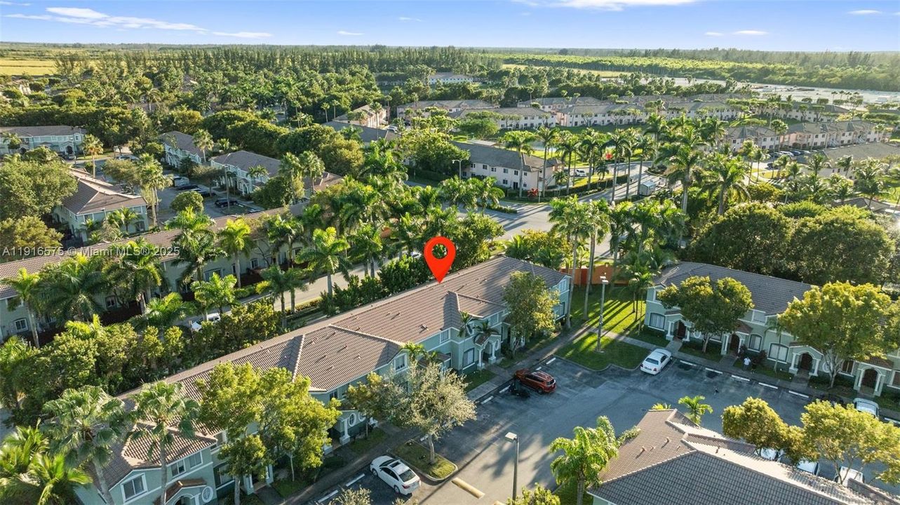 En Venta: $339,990 (4 camas, 3 baños, 1423 Pies cuadrados)