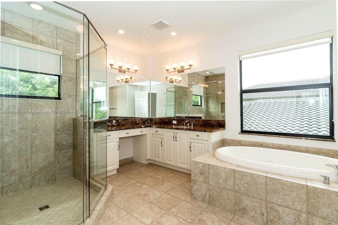 For Rent: $16,500 (5 beds, 6 baths, 4783 Square Feet)