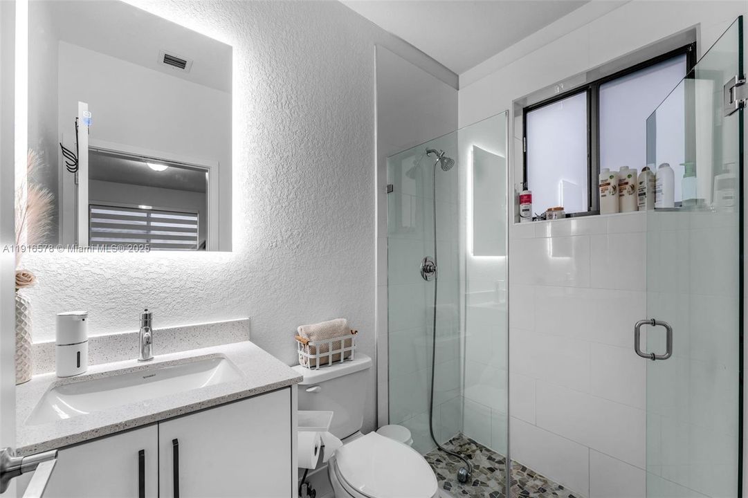 В аренду: $1,400 (1 спален, 1 ванн, 2638 Квадратных фут)