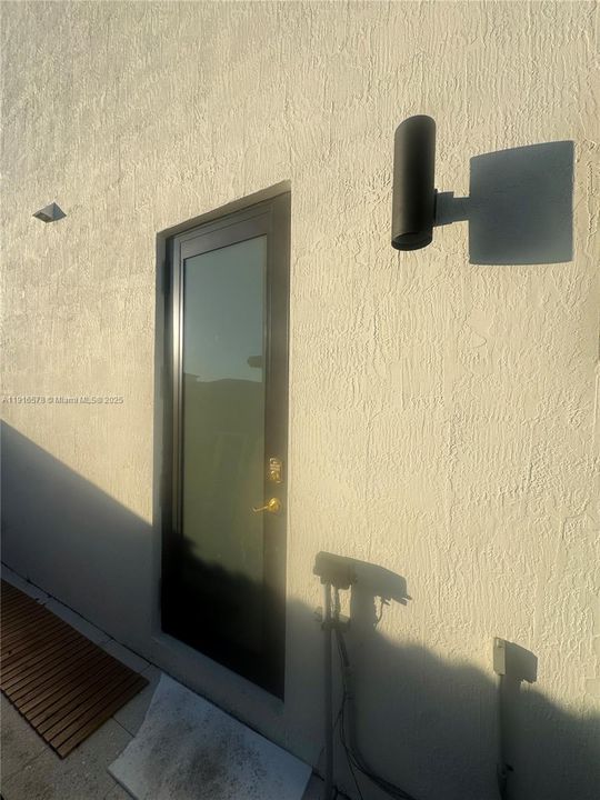 В аренду: $1,400 (1 спален, 1 ванн, 2638 Квадратных фут)