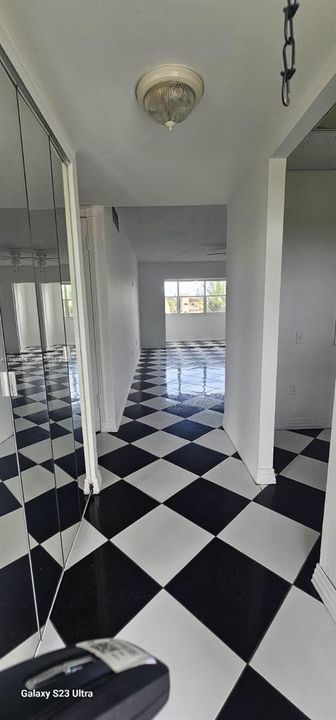 На продажу: $99,500 (1 спален, 1 ванн, 640 Квадратных фут)