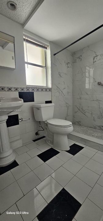 На продажу: $99,500 (1 спален, 1 ванн, 640 Квадратных фут)