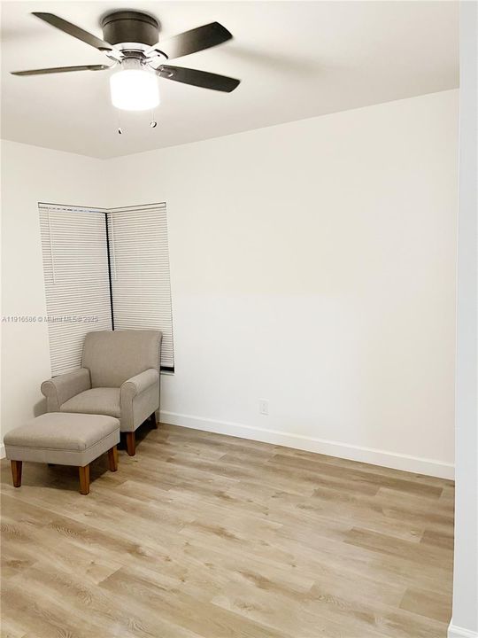 For Rent: $2,800 (3 beds, 2 baths, 1120 Square Feet)