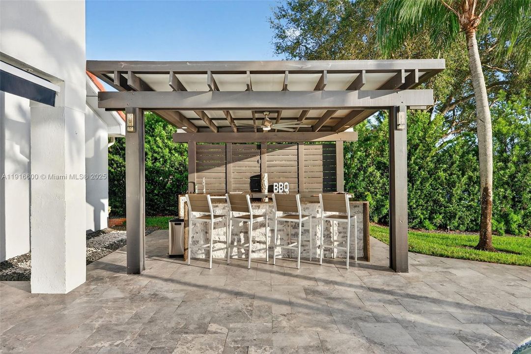 For Sale: $1,589,000 (5 beds, 3 baths, 4059 Square Feet)