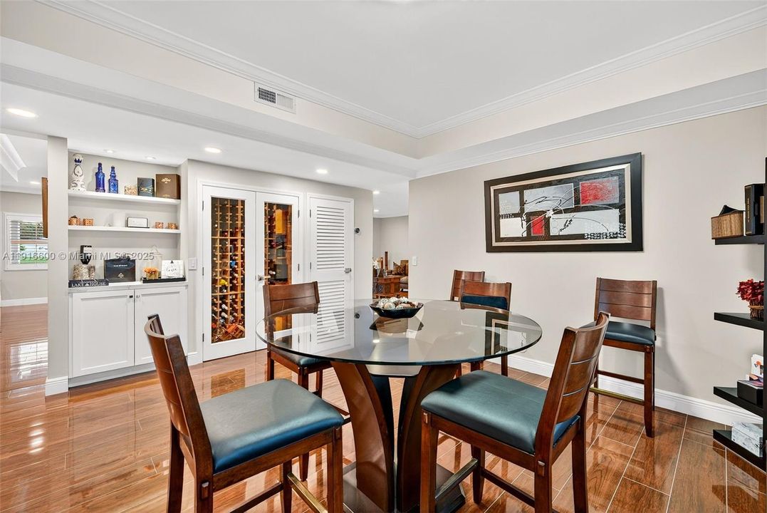 For Sale: $1,589,000 (5 beds, 3 baths, 4059 Square Feet)