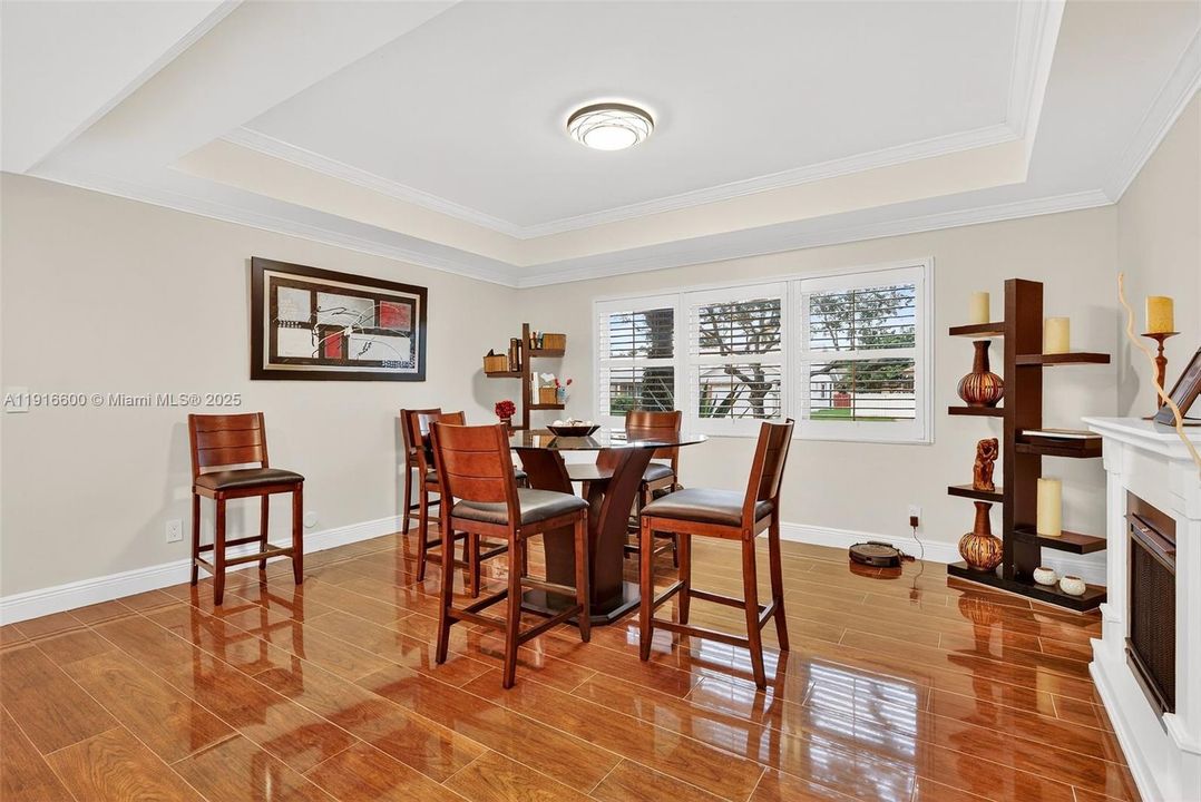 For Sale: $1,589,000 (5 beds, 3 baths, 4059 Square Feet)