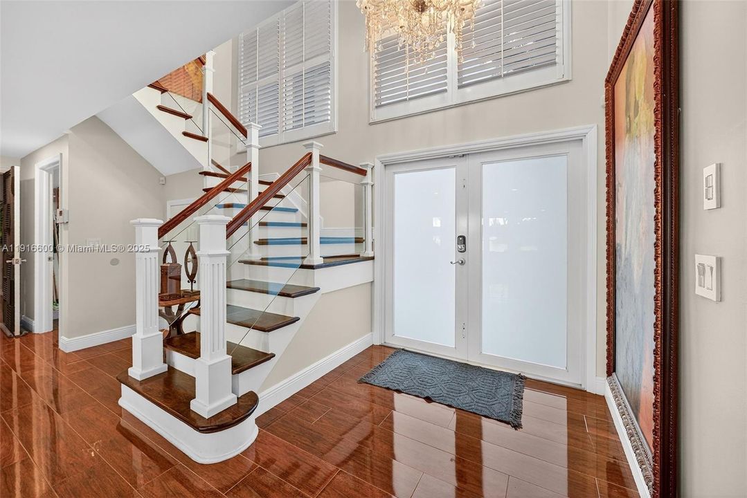 For Sale: $1,589,000 (5 beds, 3 baths, 4059 Square Feet)