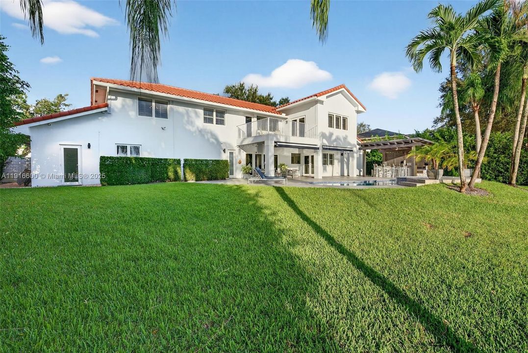 For Sale: $1,589,000 (5 beds, 3 baths, 4059 Square Feet)