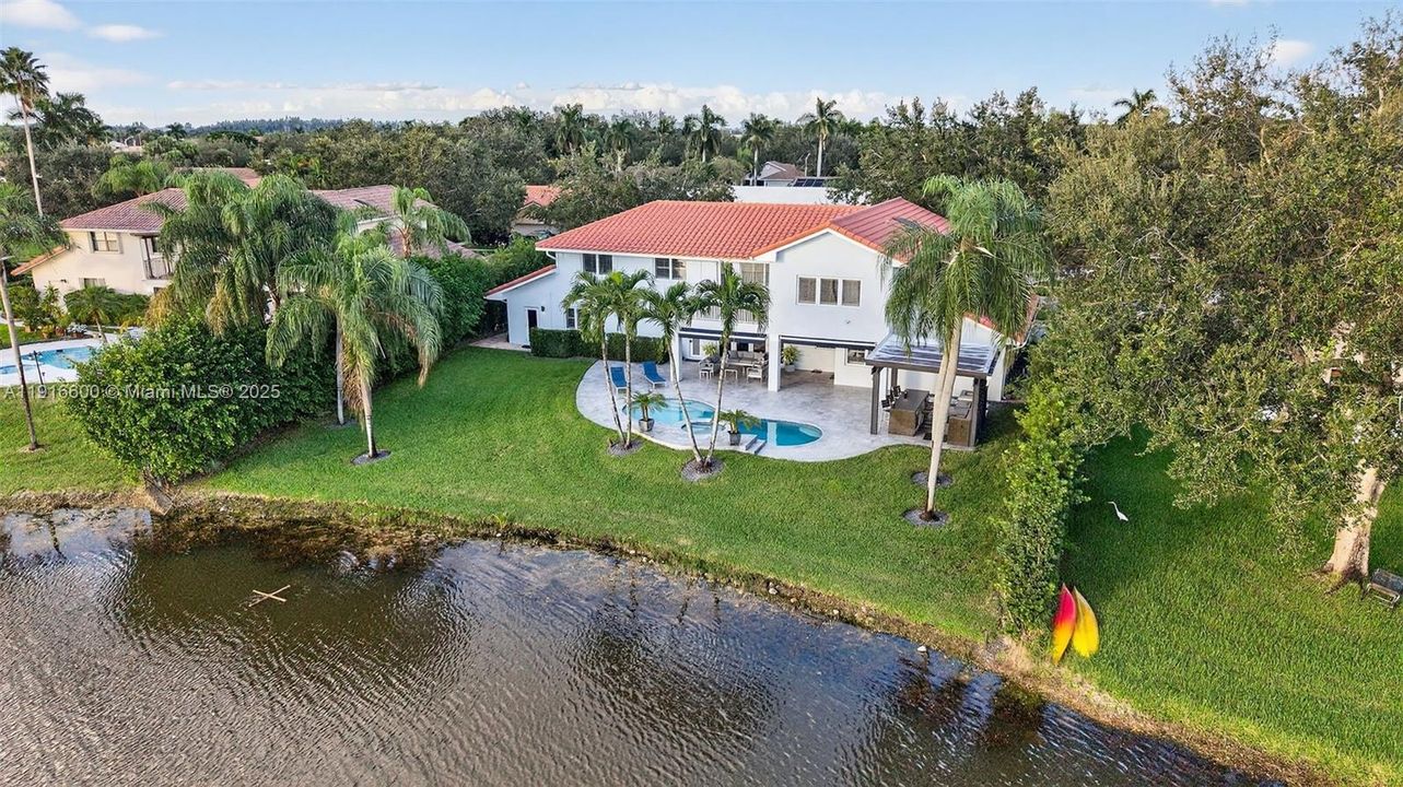 For Sale: $1,589,000 (5 beds, 3 baths, 4059 Square Feet)