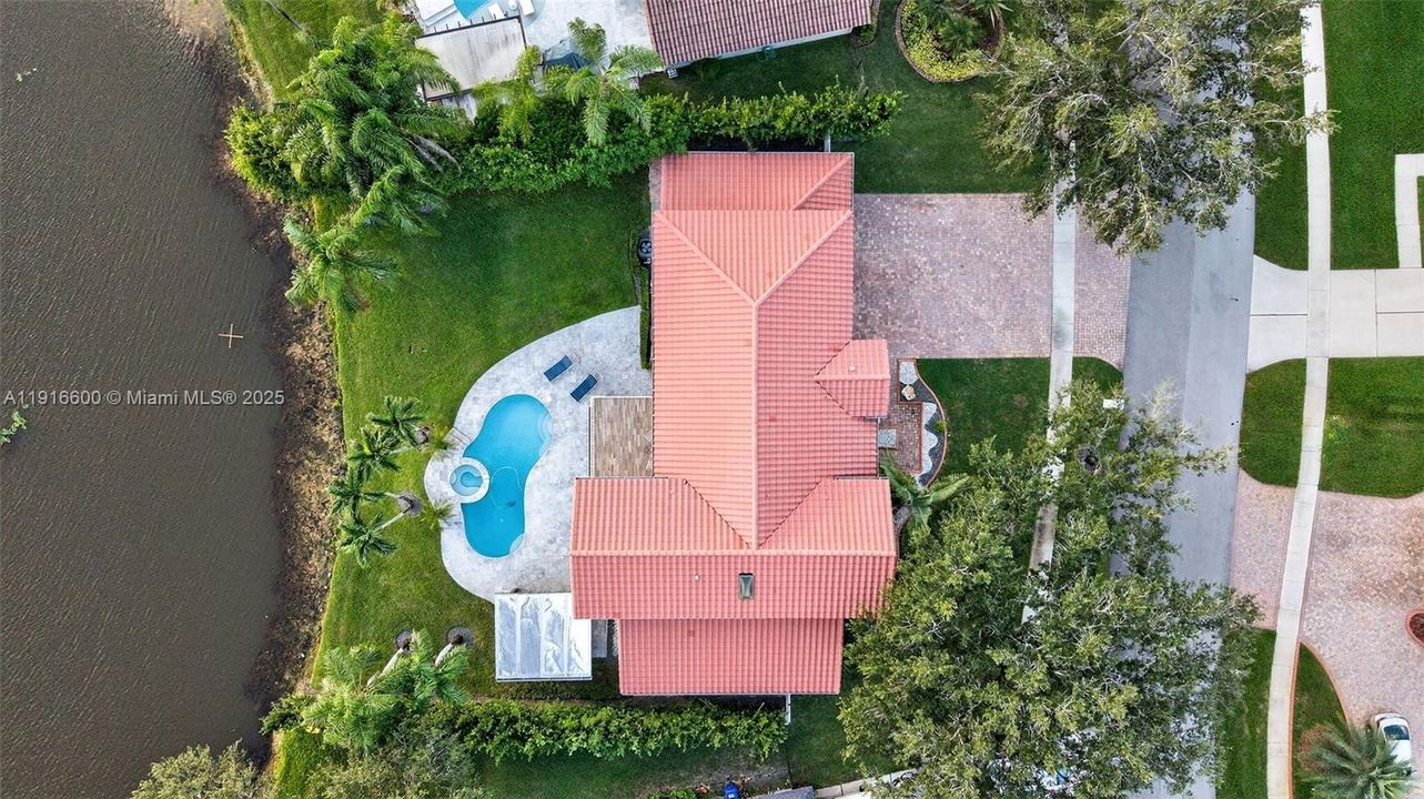 For Sale: $1,589,000 (5 beds, 3 baths, 4059 Square Feet)