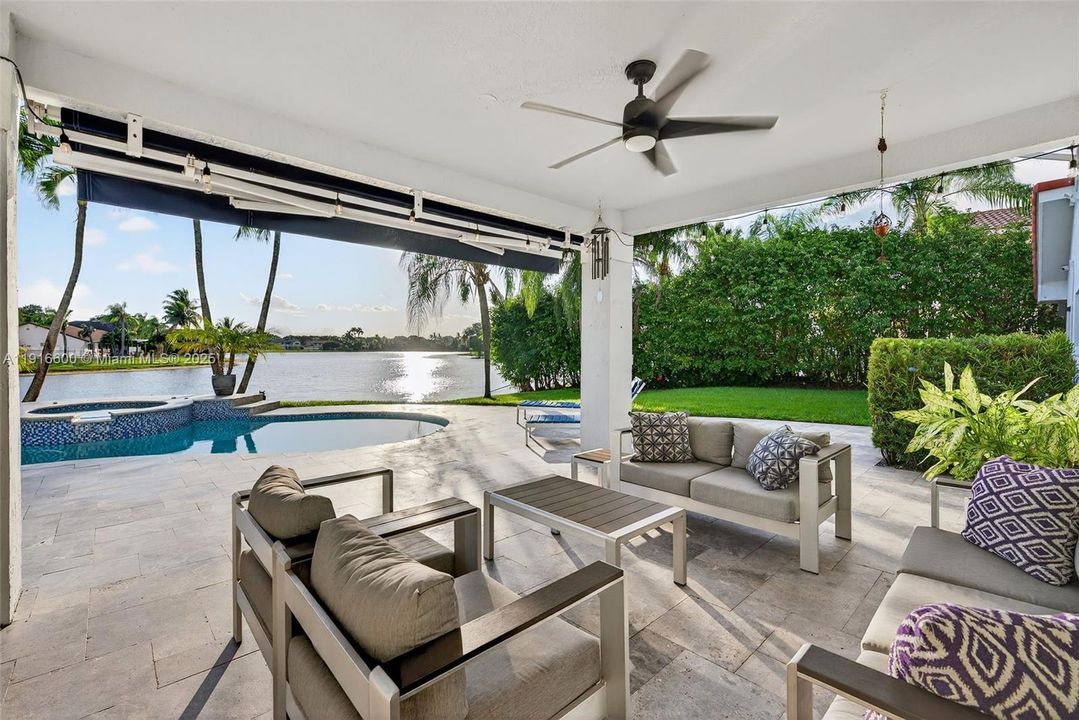 For Sale: $1,589,000 (5 beds, 3 baths, 4059 Square Feet)