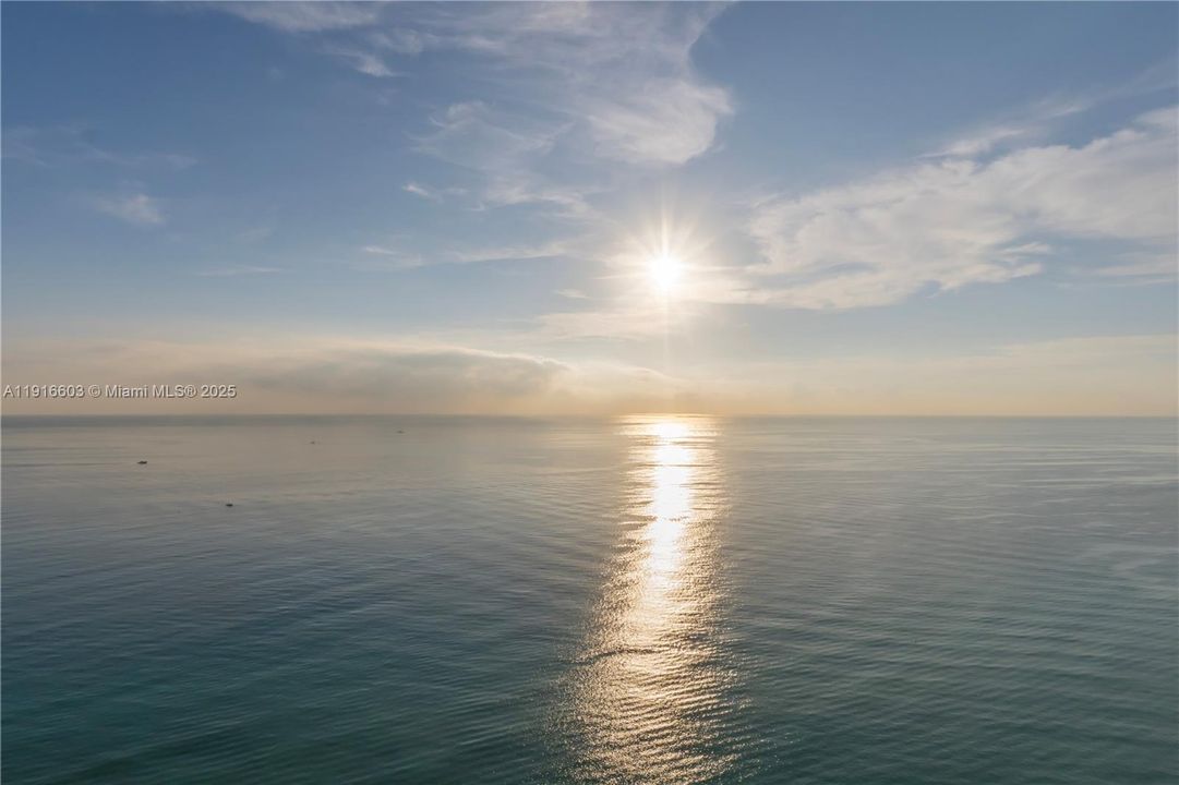 En Venta: $9,100,000 (4 camas, 4 baños, 4385 Pies cuadrados)