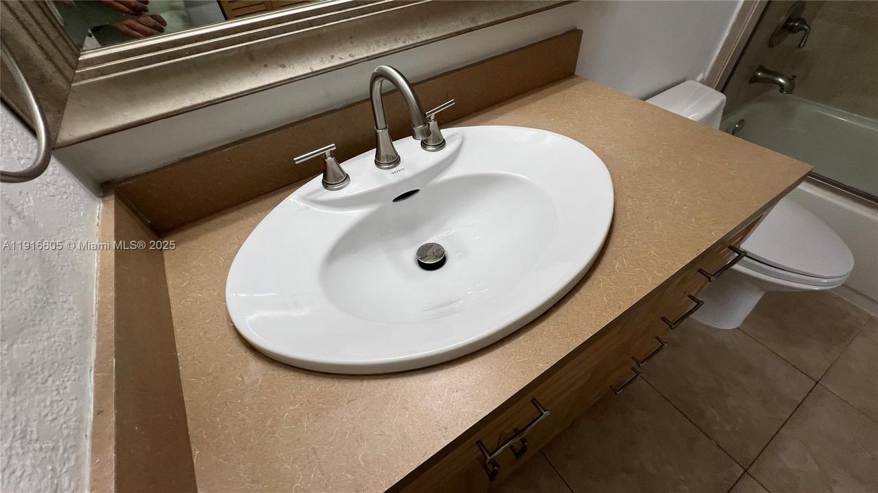 В аренду: $1,850 (1 спален, 1 ванн, 690 Квадратных фут)