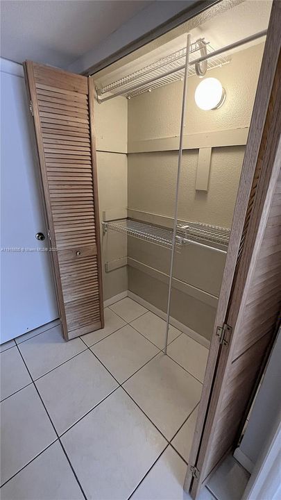 В аренду: $1,850 (1 спален, 1 ванн, 690 Квадратных фут)