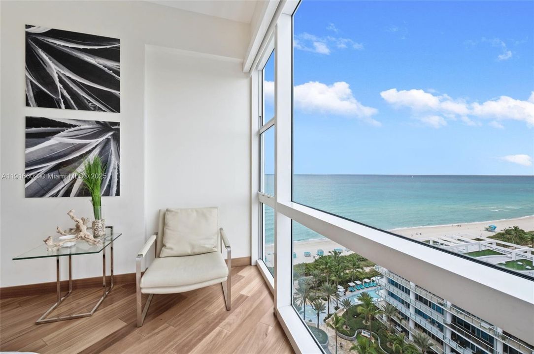For Sale: $1,295,000 (2 beds, 2 baths, 1200 Square Feet)