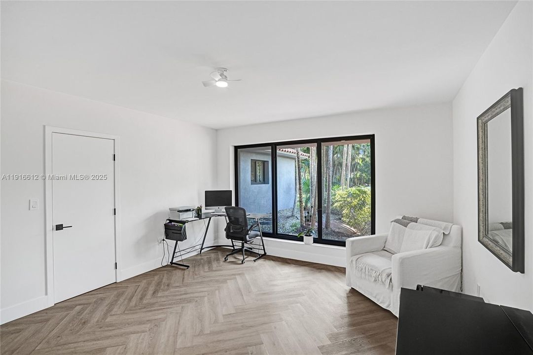 For Sale: $1,785,000 (4 beds, 3 baths, 4262 Square Feet)